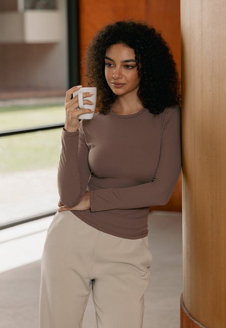 CRZ Yoga: The Activewear Plunge, The Mission To Be Inspired. 2 imgi 15 1 6 2x c1913971 2ee8 4aa7 ba5a