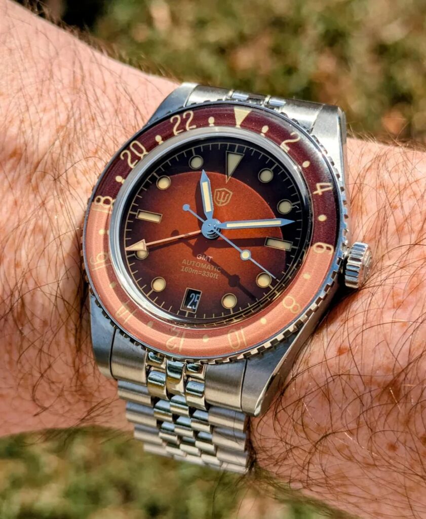 imgi 232 watchdives wd6542 38mm gmt v0 9rh90ug8lwwe1 2af0bfc2 de7f 4b4f a8f0 09ee353f2fe3
